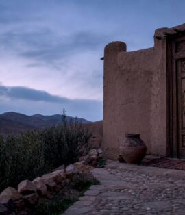 Traditional Moroccan auberge in desert setting